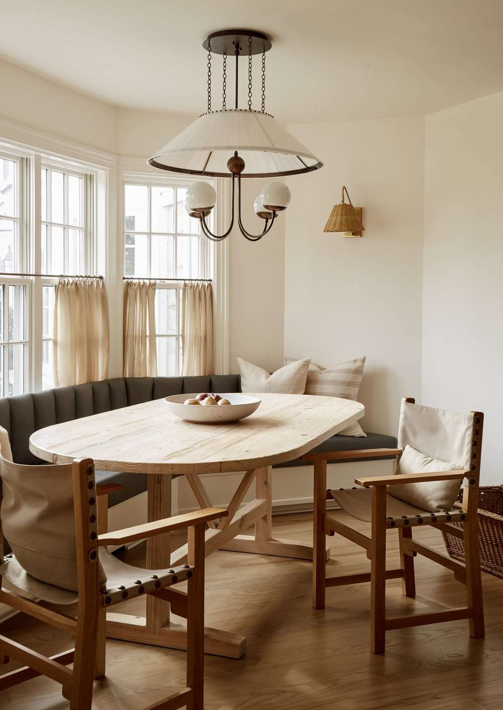 dining room nook with cafe curtains