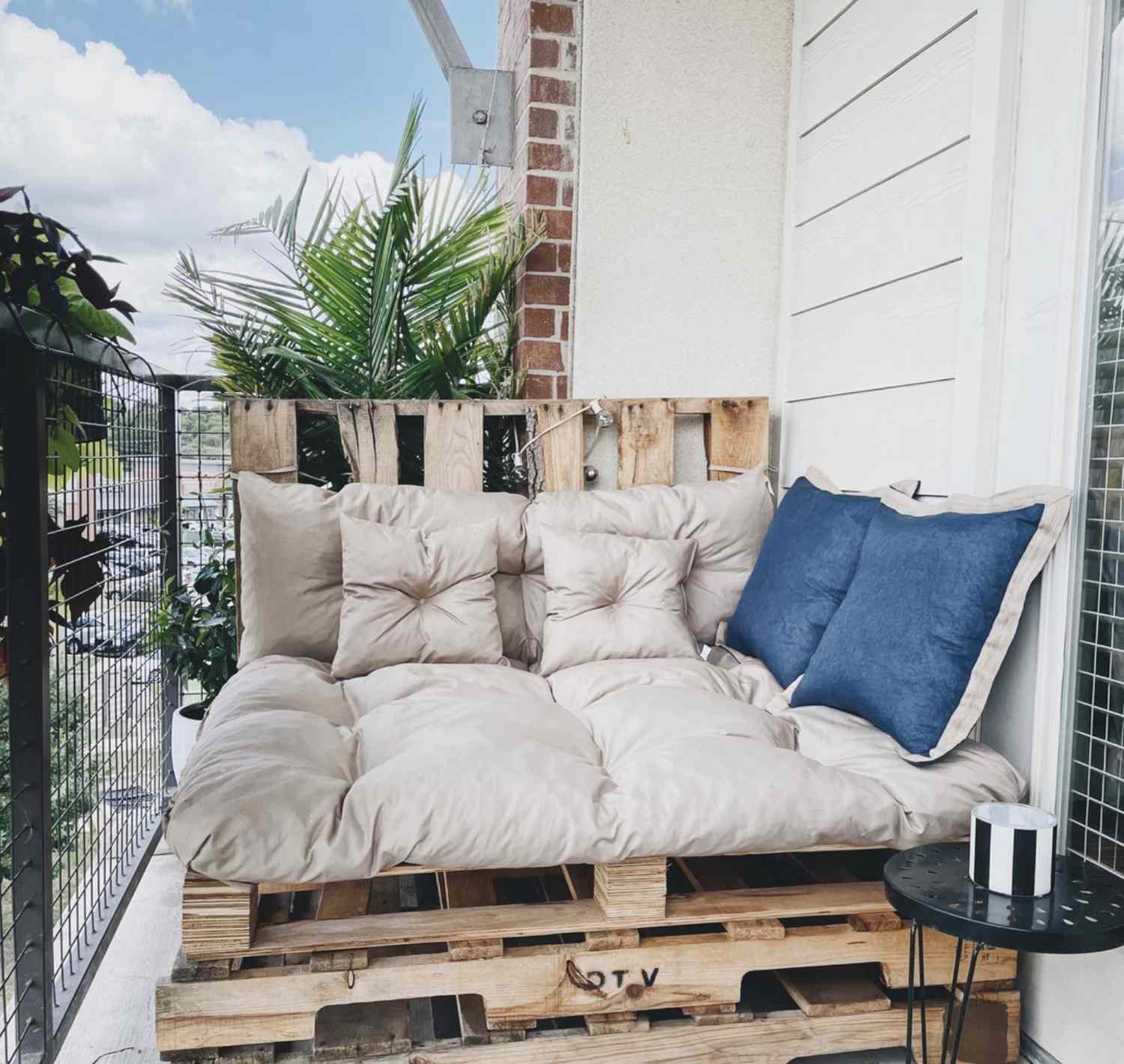 palett sittplatser liten balkong