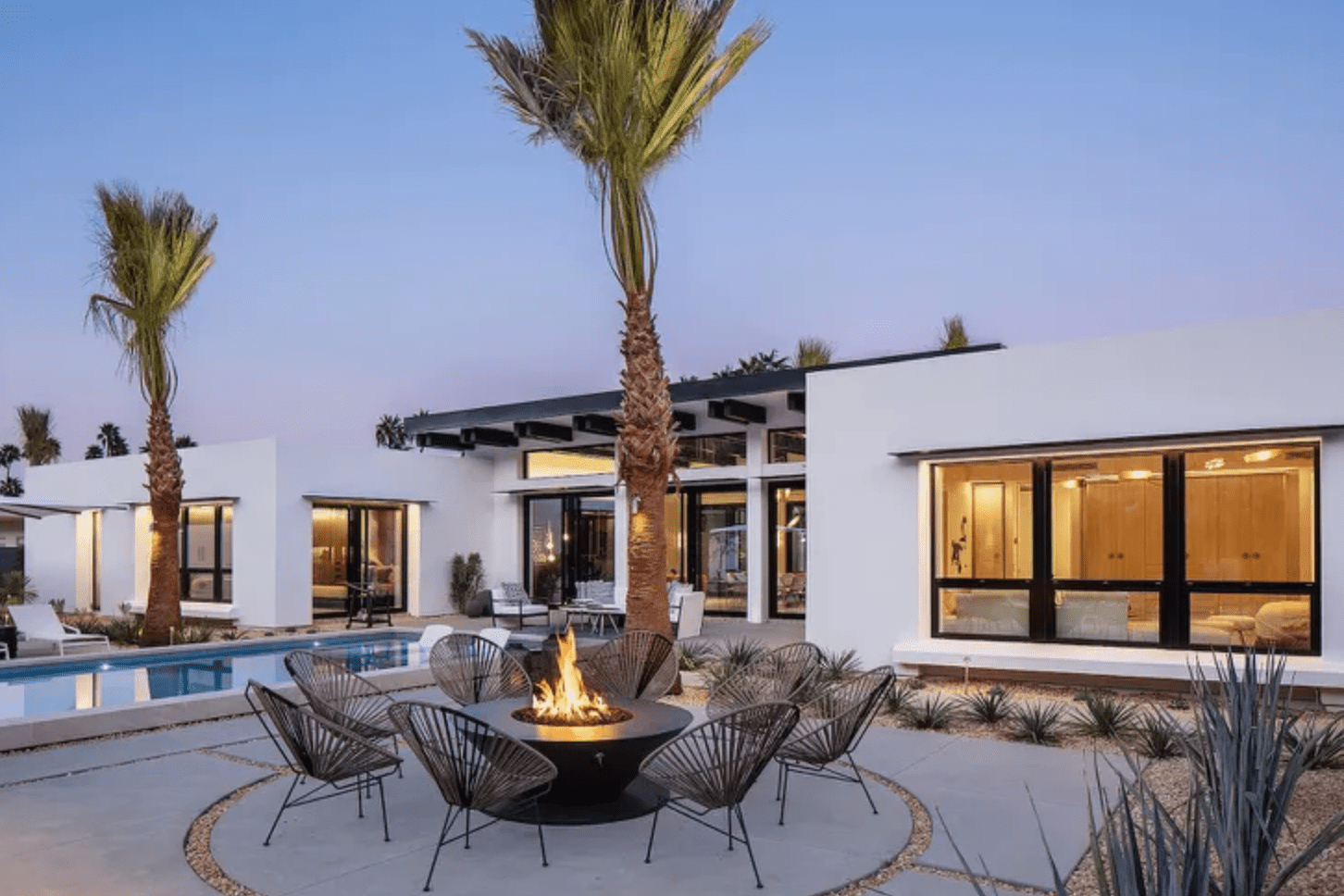 Palm Springs modernt hem från mitten av århundradet