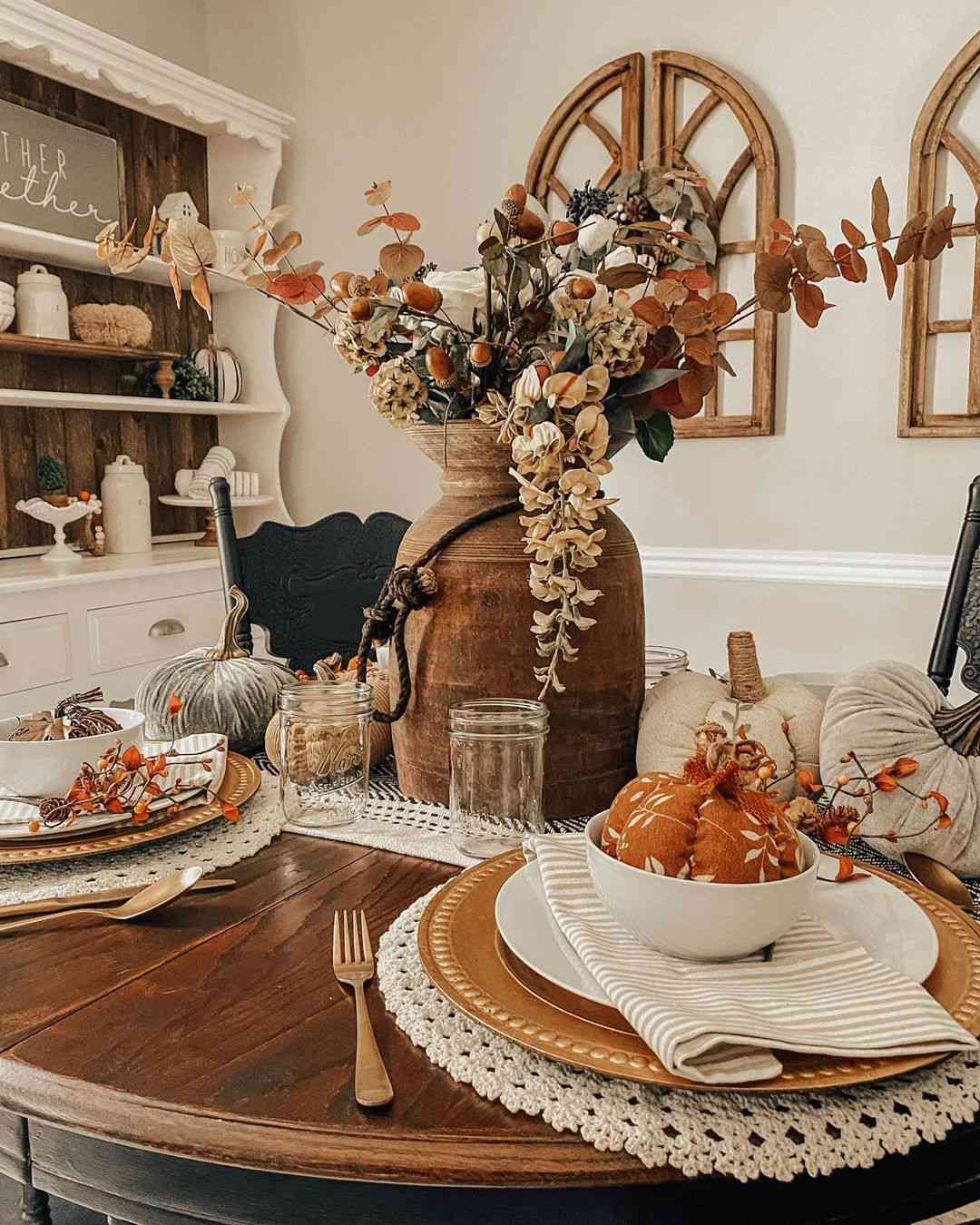 Thanksgiving-inredning med sammetspumpor