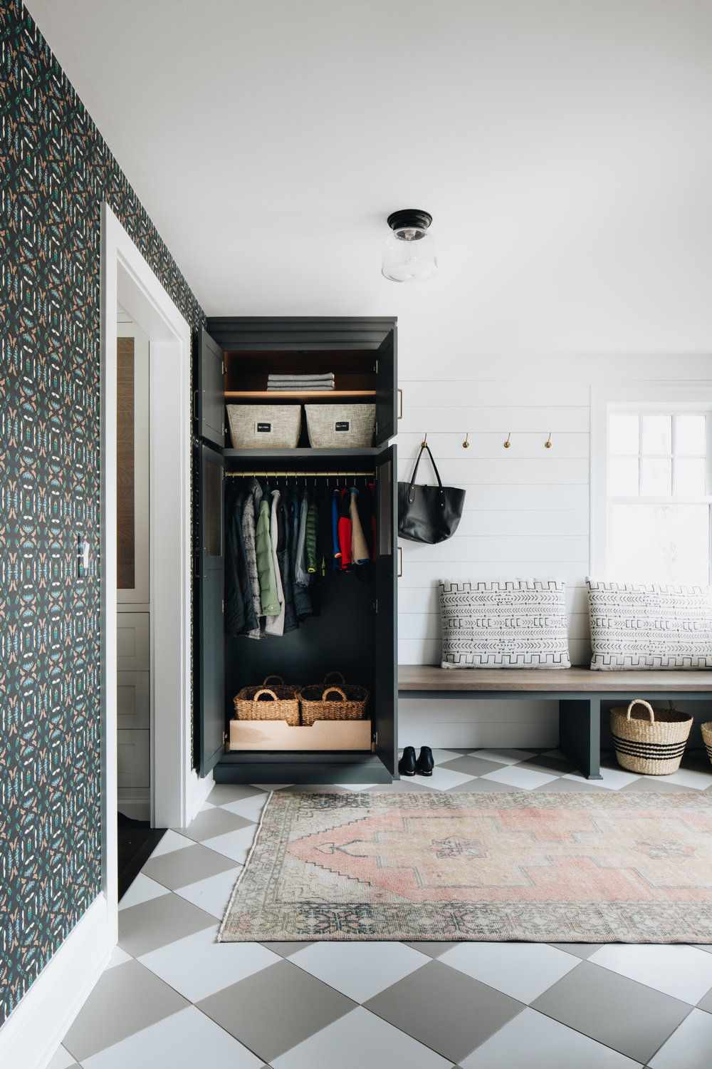 mudroom förvaring garderob idéer