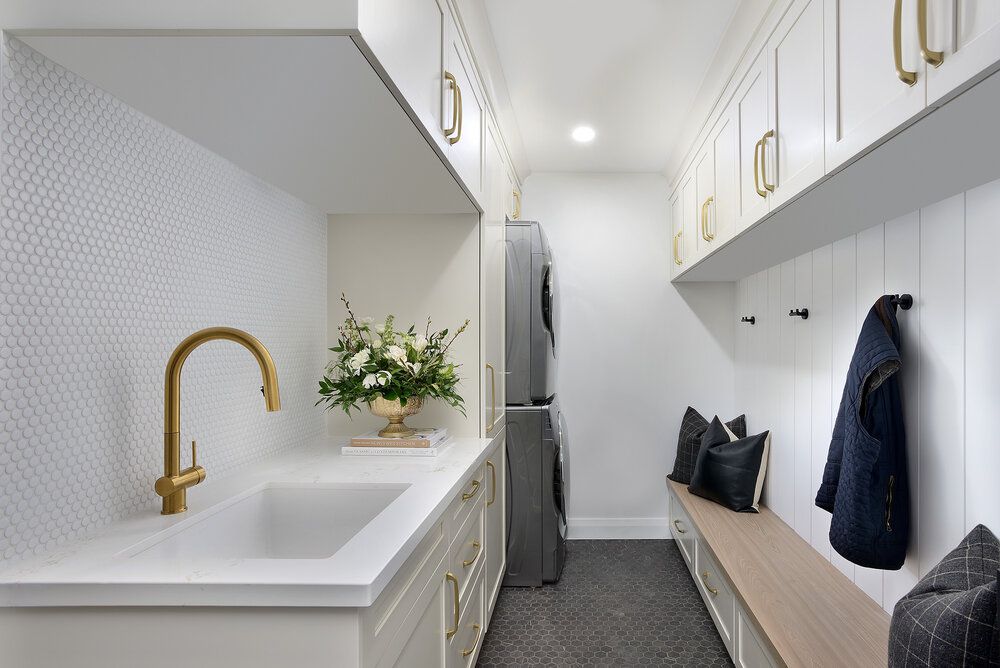 Tvättstuga som också fungerar som en mudroom 