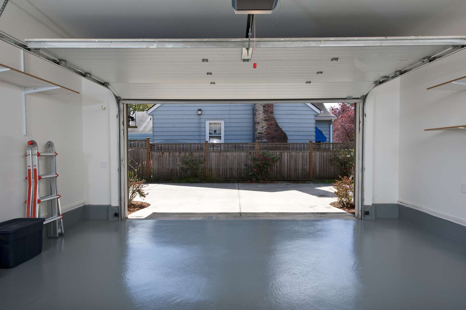 Rent garage