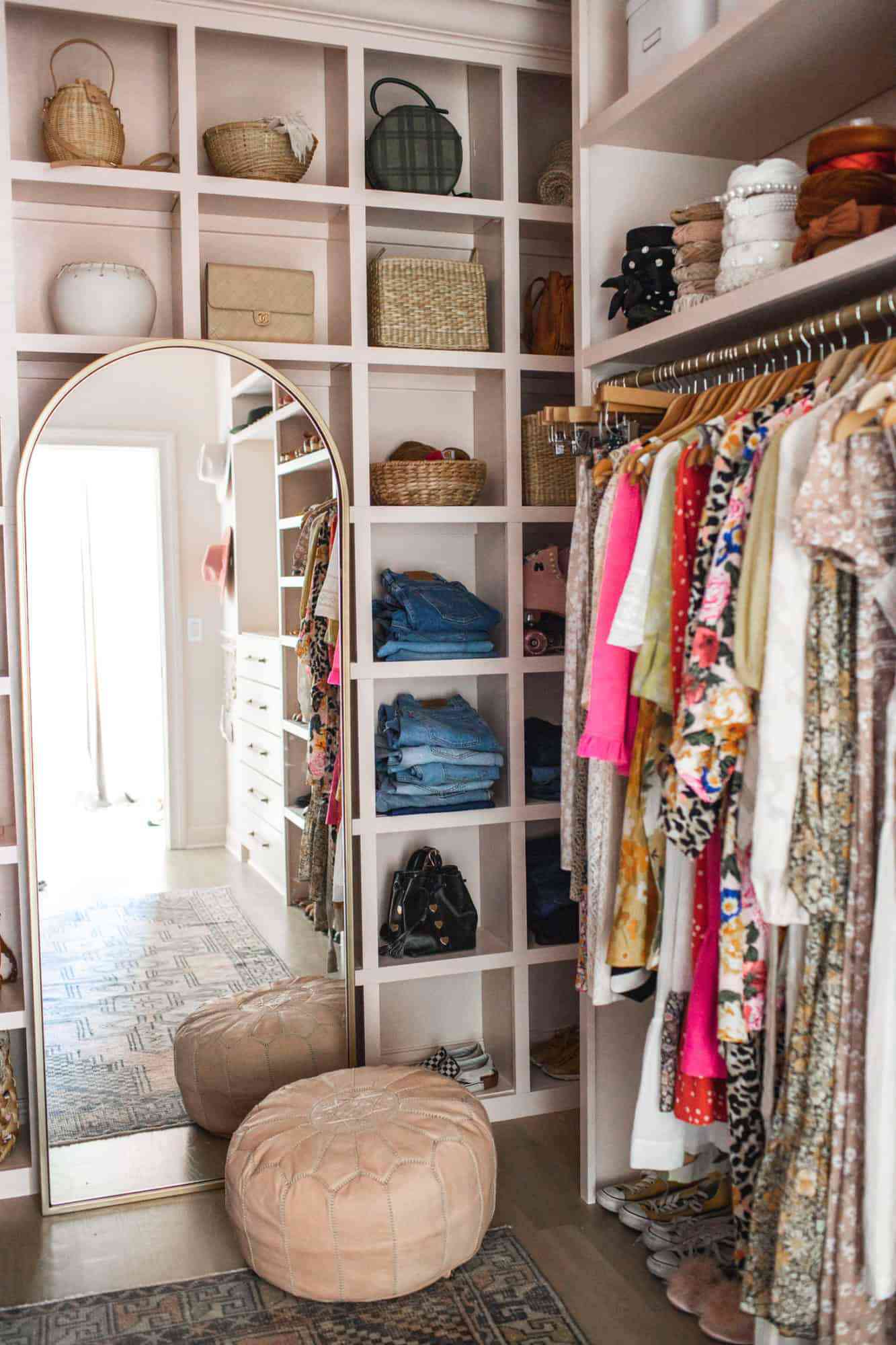 idéer för walk-in closet cubbies