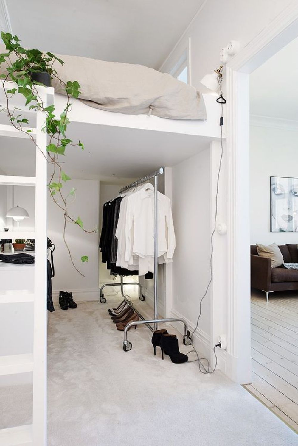 loftbädd med klädkammare