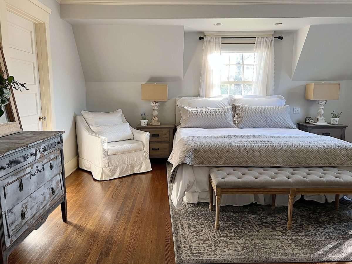neutrala bondgård sovrum makeover idéer