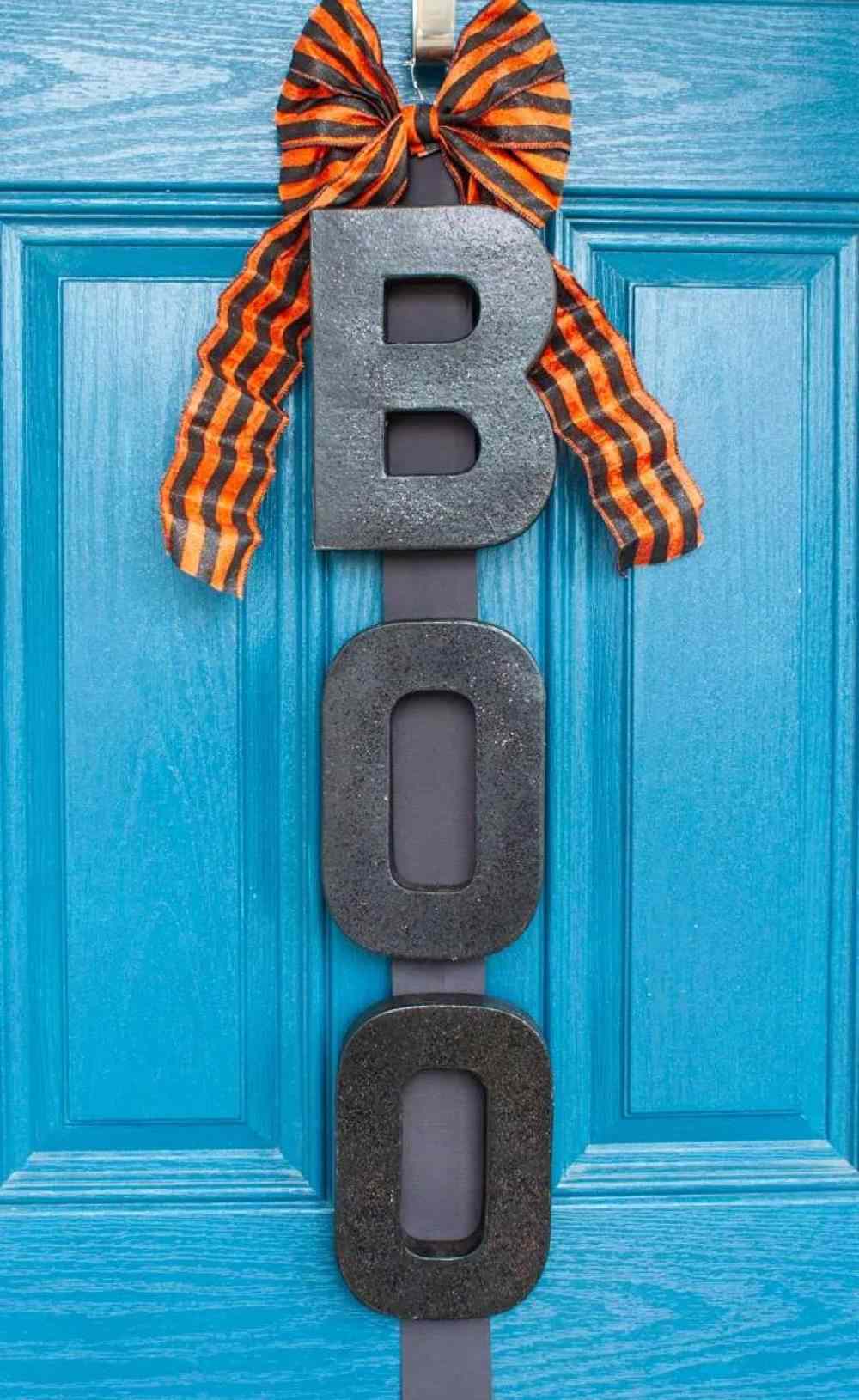 DIY Boo dörrhängare