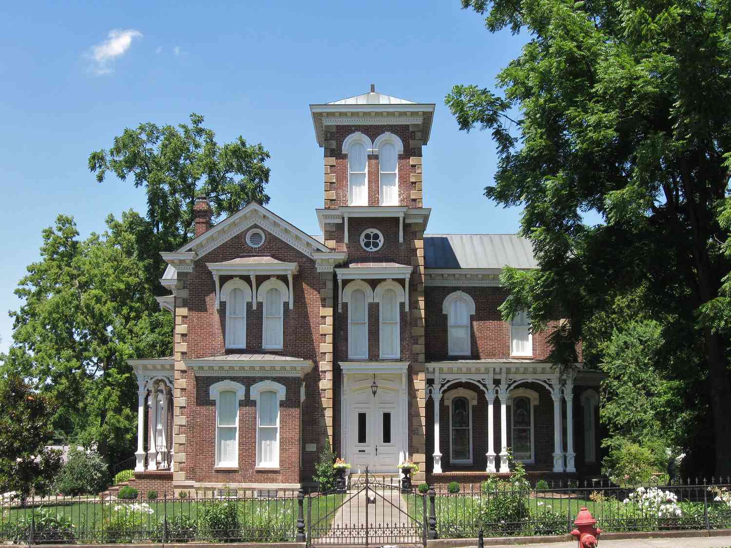 Italianate hem