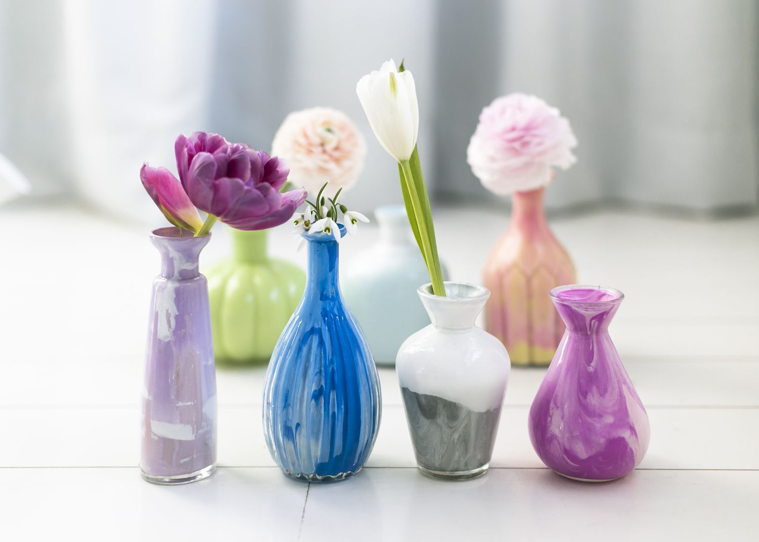 glasvaser målade diy blomsterhållare