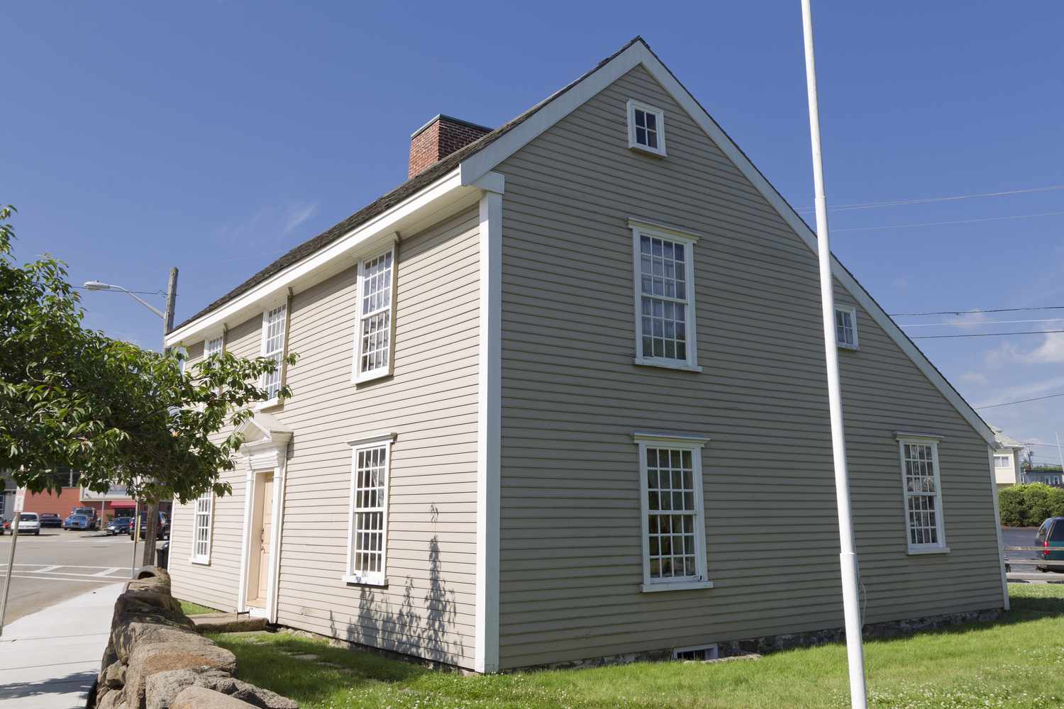 berömda exempel på saltboxhus