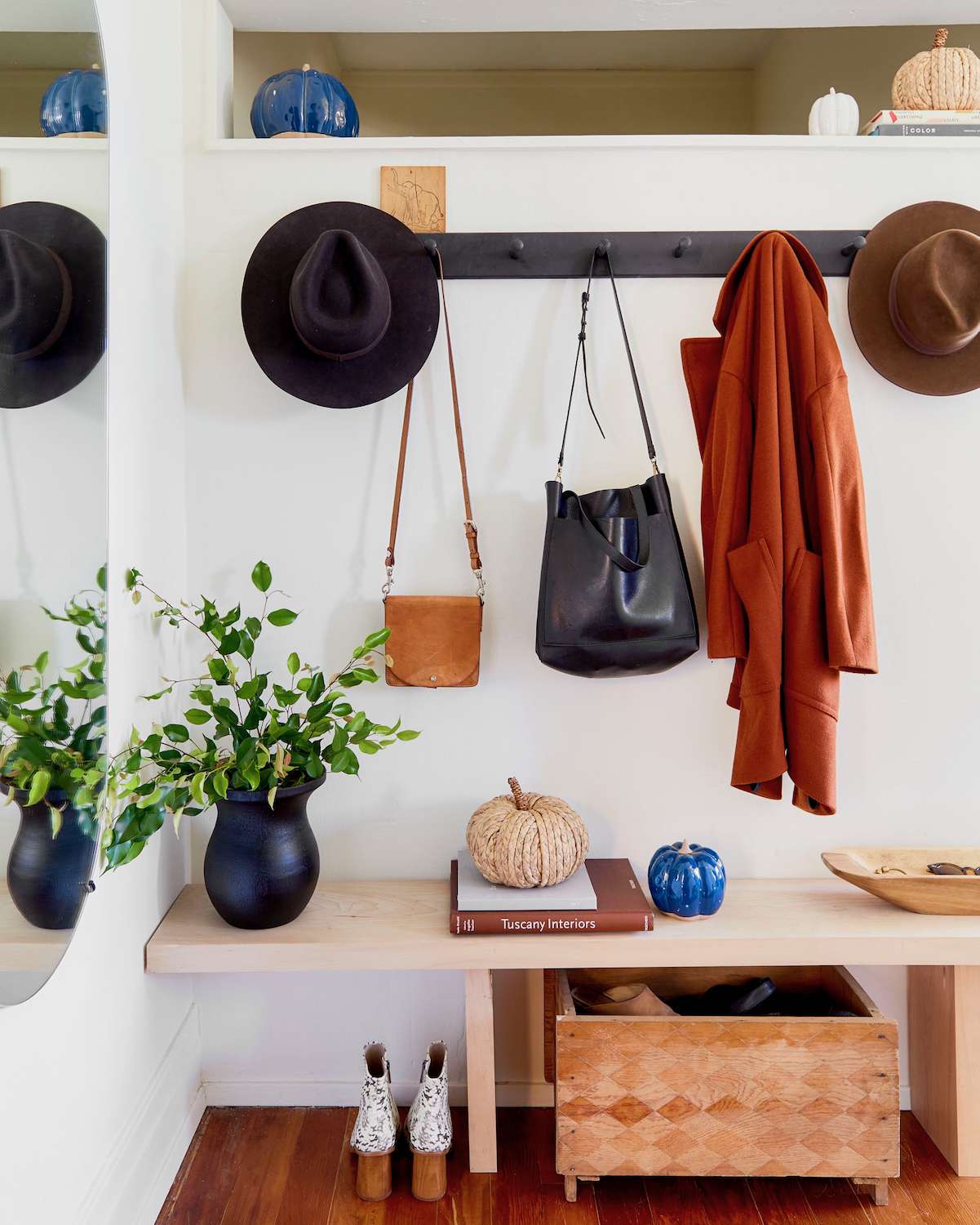 fall entré dekor faux pumpor