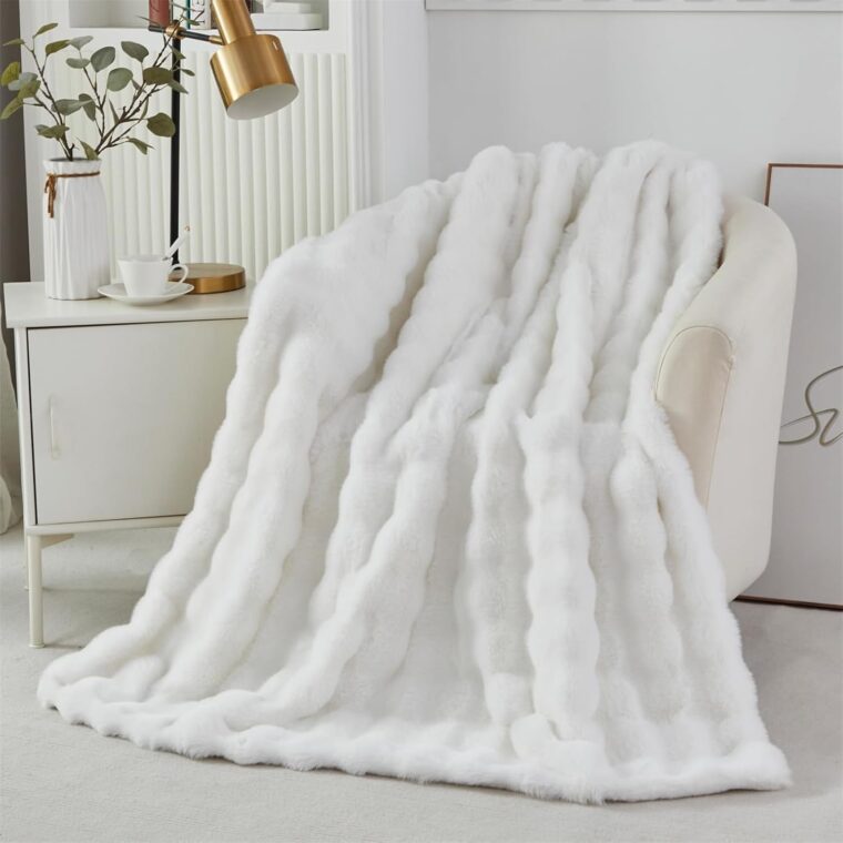 LINGKY tjock kanin plysch filt supermjuk mysig luddig filt fuskpäls filt dubbelskikt tyg fluffiga filtar varm sängöverkast för bäddsoffa, vit, 100 x 160 cm