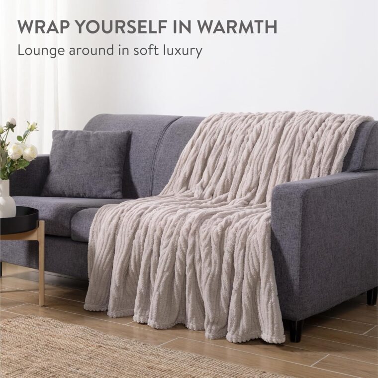 HOMELEVEL Sherpa fleecefilt – varm och mjuk beige filt – tjocka och mysiga vinterfiltar idealiska för säng och soffa – maskintvättbar – 150 x 220 cm - Bild 2