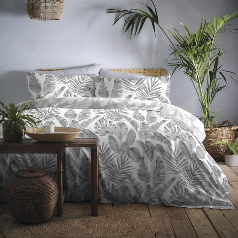Dreams & Drapes, Tahiti, Easy Care påslakanset för dubbelsäng i grått