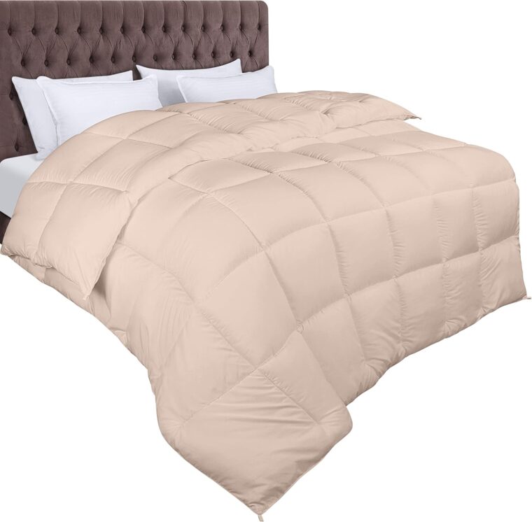 Utopia Bedding täcke 135 x 200 cm - täcke - all säsong täcke - quiltat täcke - andningsbart täcke - supermjukt mysigt (Beige, 135 x 200 cm)